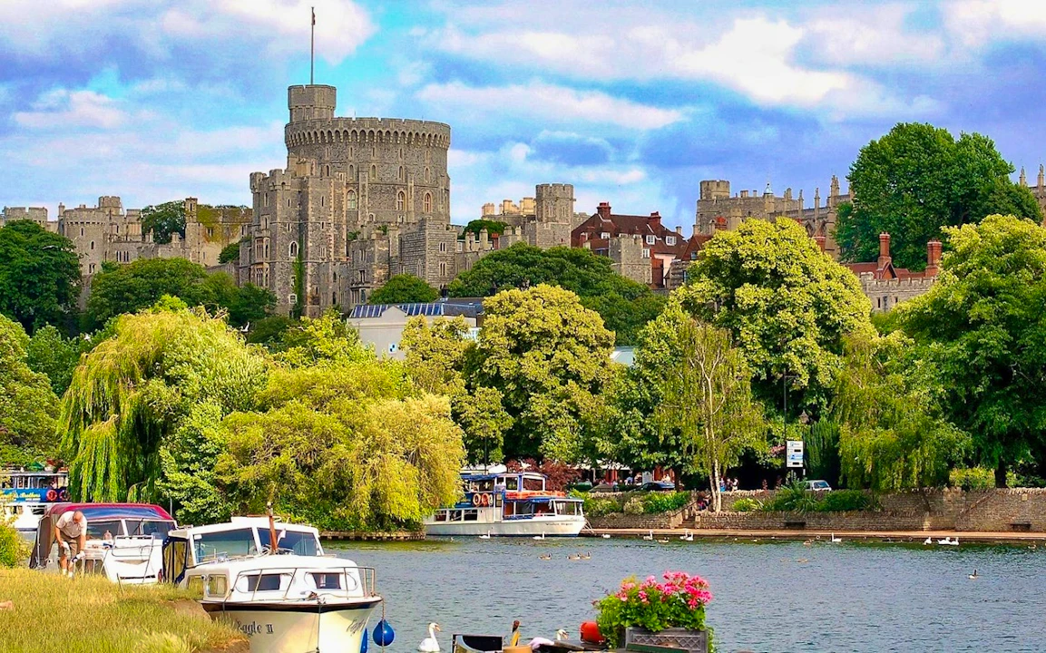 Windsor Castle and Stonehenge Tour Price